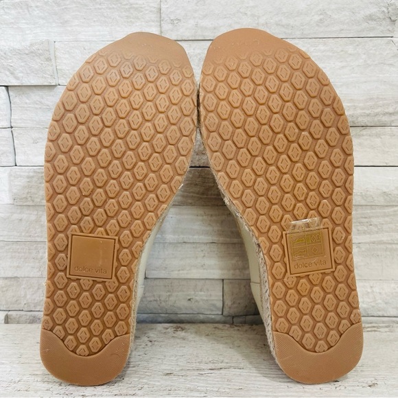 Dolce Vita Cream and Tan Platform Sneakers - Picture 11 of 11